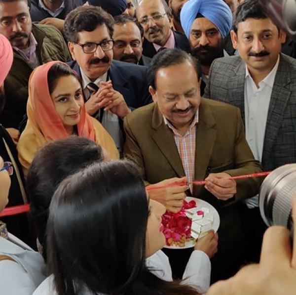 925 ਕਰੋੜ ਦੀ ਲਾਗਤ ਨਾਲ ਤਿਆਰ ਹੋ ਰਹੇ ਬਠਿੰਡਾ ਸਥਿਤ ਏਮਜ਼ ਹਸਪਤਾਲ ਦਾ ਕੇਂਦਰੀ ਸਿਹਤ ਮੰਤਰੀ ਨੇ ਕੀਤਾ ਉਦਘਾਟਨ