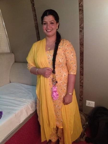 ਪੰਜਾਬੀ ਗਾਇਕੀ ਤੇ ਫ਼ਿਲਮਾਂ ਵਿਚ ਅਹਿਮ ਸਥਾਨ ਰੱਖਣ ਵਾਲੀ ਗਾਇਕਾ "ਪੰਮੀ ਵਾਲੀਆ"