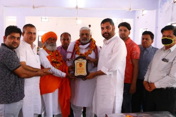 ਲੋਕ ਭਲਾਈ ਚੈਰੀਟੇਬਲ ਟਰੱਸਟ (ਰਜਿ)ਵਲੋਂ ਕੀਤਾ ਗਿਆ ਪੈਨਸ਼ਨ ਵੰਡ ਸਮਾਰੋਹ